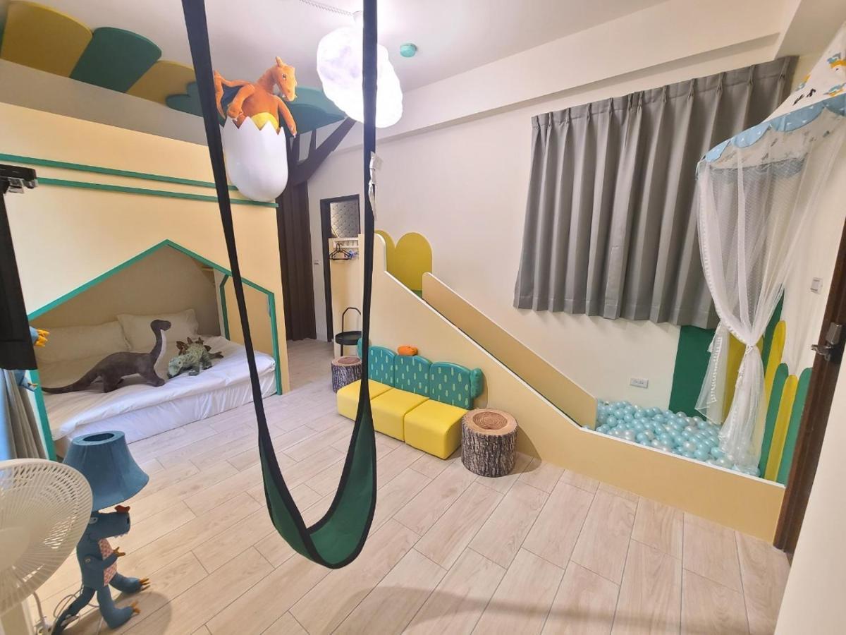 Sunlight Forest Homestay Tainan Exterior foto