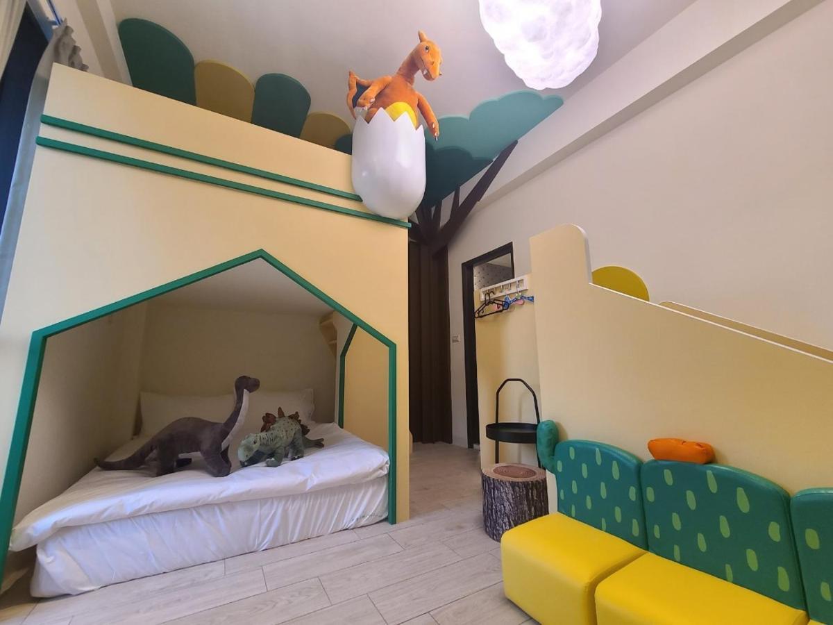 Sunlight Forest Homestay Tainan Exterior foto