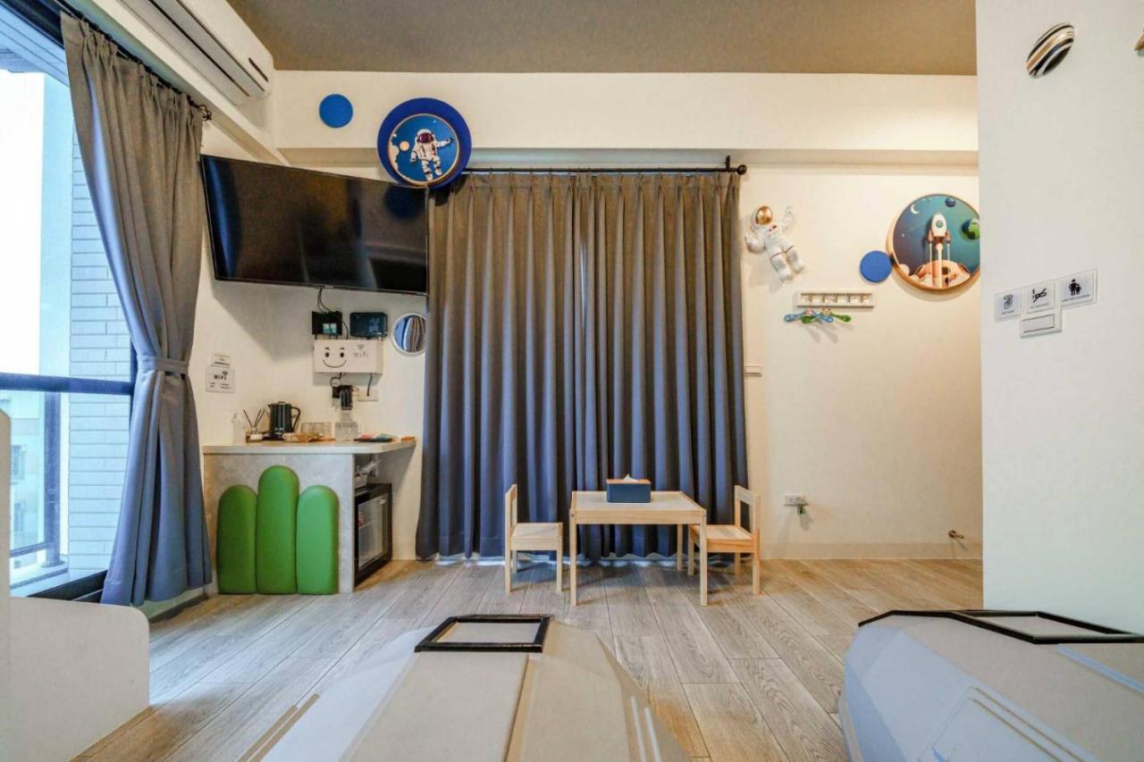 Sunlight Forest Homestay Tainan Exterior foto